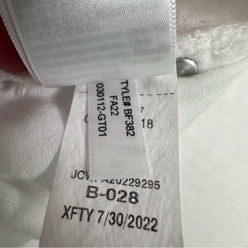 J. Crew High Rise Denim Short White 4” Size 33 BF382 NEW - Picture 8 of 10